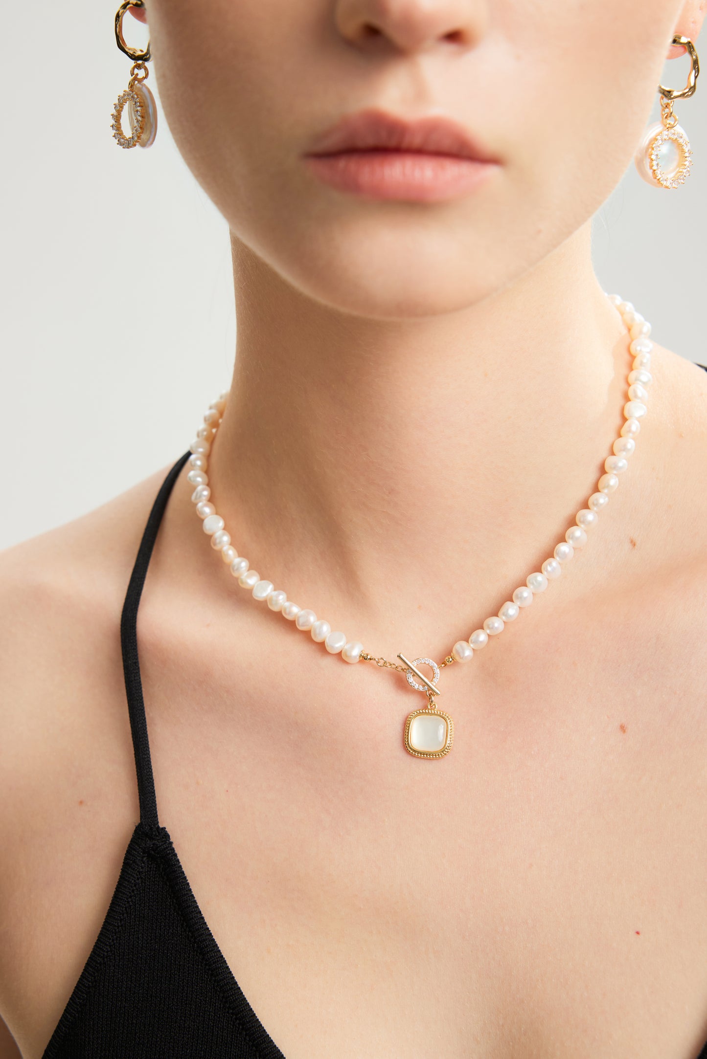 SPARKLING Series Freshwater Baroque Pearl Necklace ref.#081 - Button Pearl, 14K Gold-plated, Gemstone